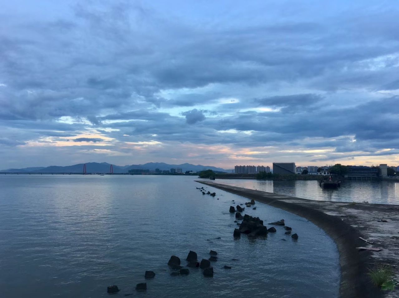 世界級(jí)濱水岸線改造方案出爐，錢(qián)塘江堤防及岸線將來(lái)長(zhǎng)啥樣？